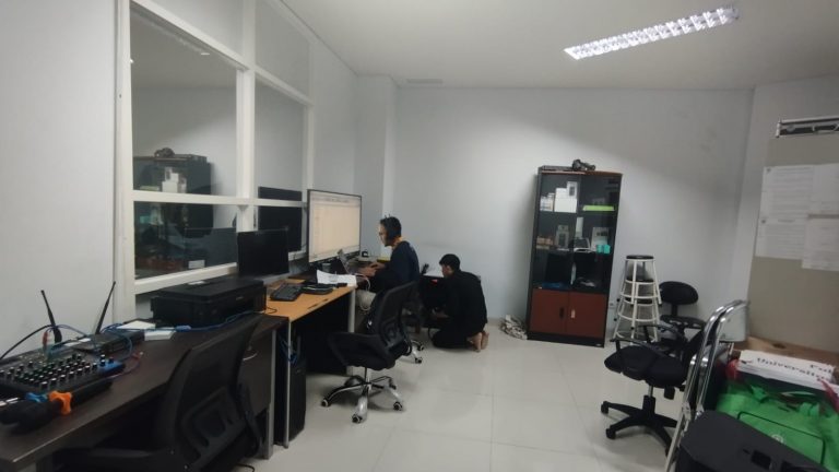 LAB AVA_05