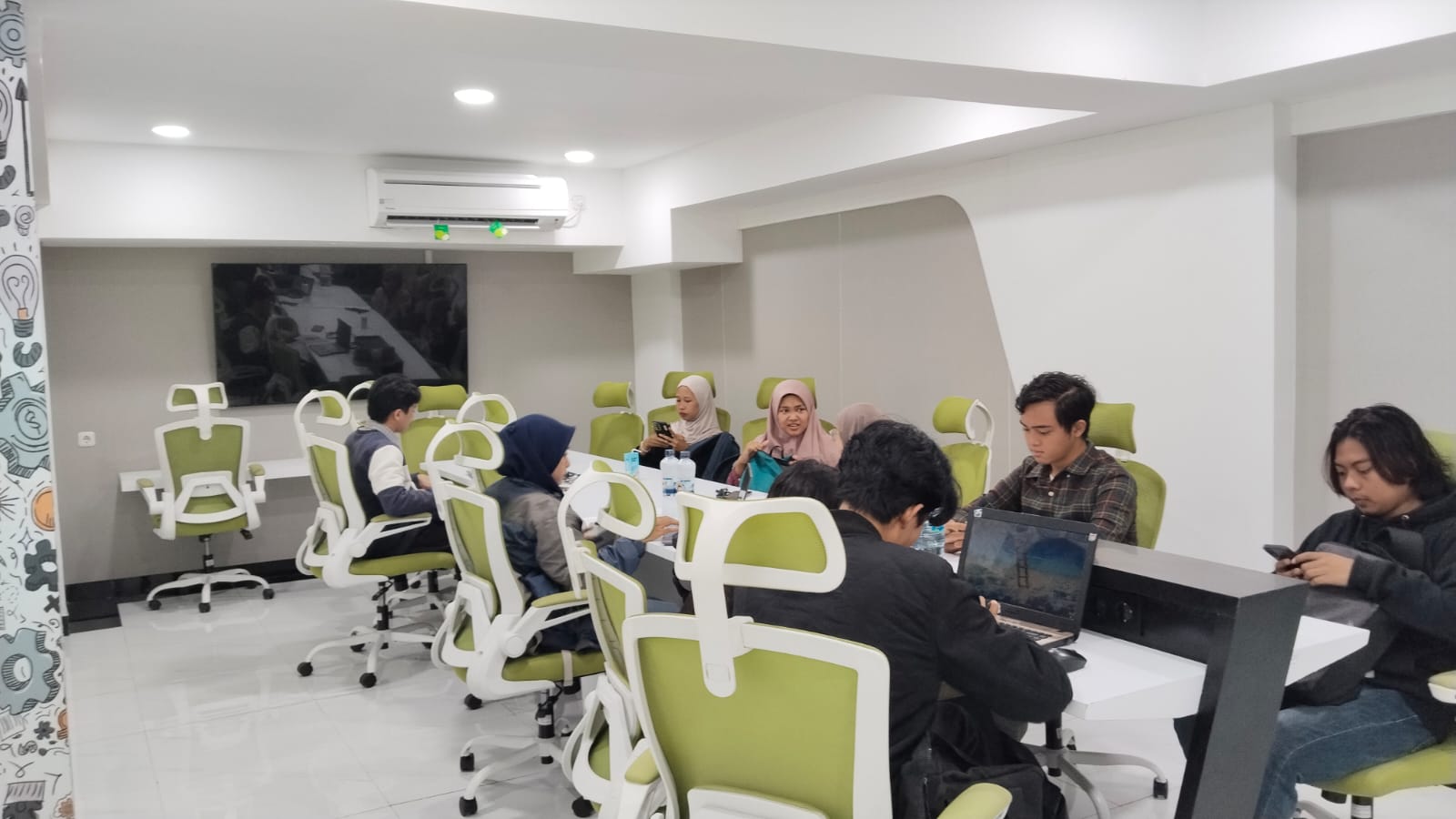 LAB INCUBATOR BISNIS_03