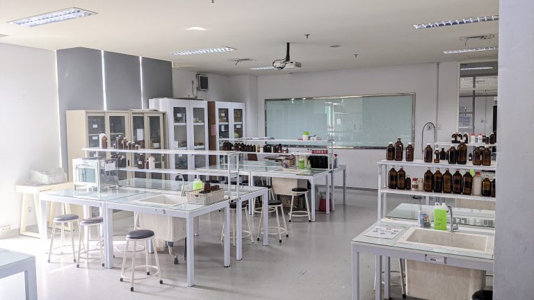 LAB KIMIA & KESEHATAN LINGKUNGAN_05